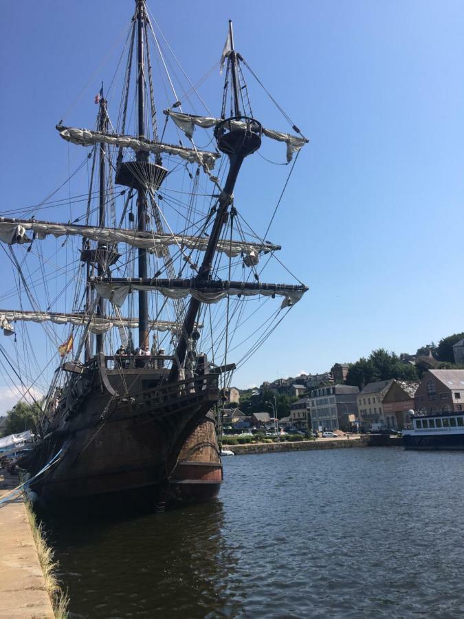 La Parenthese Du Capucin Apartment Honfleur Bagian luar foto